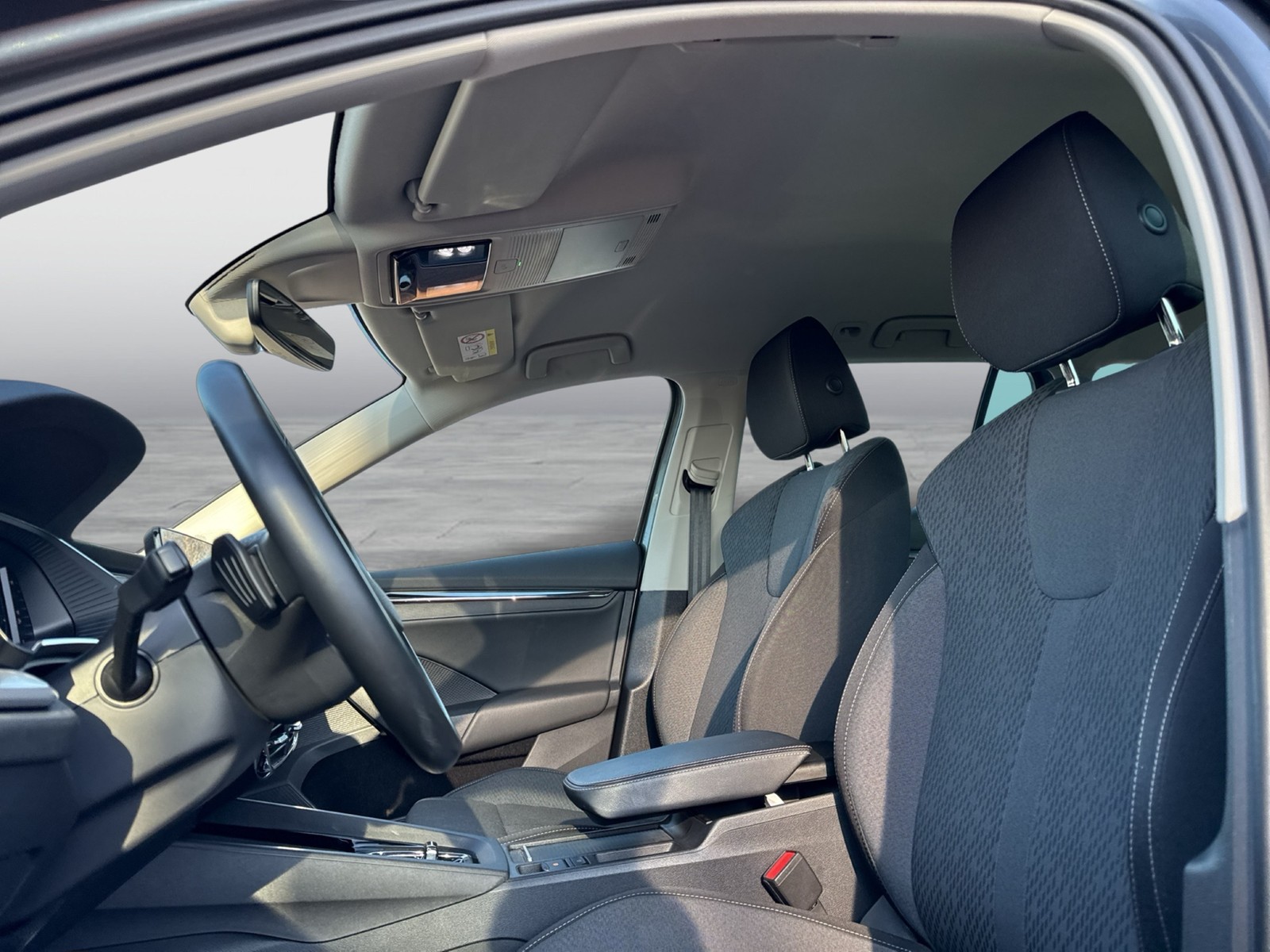 Skoda Octavia Combi 1.5 e-TEC STYLE AHK CARPLAY SITZHEIZUNG