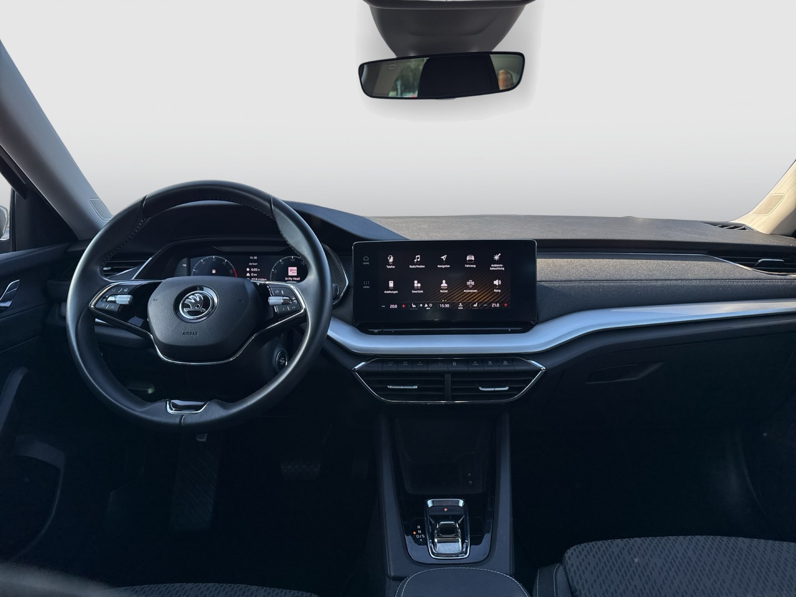 Skoda Octavia Combi 1.5 e-TEC STYLE AHK CARPLAY SITZHEIZUNG
