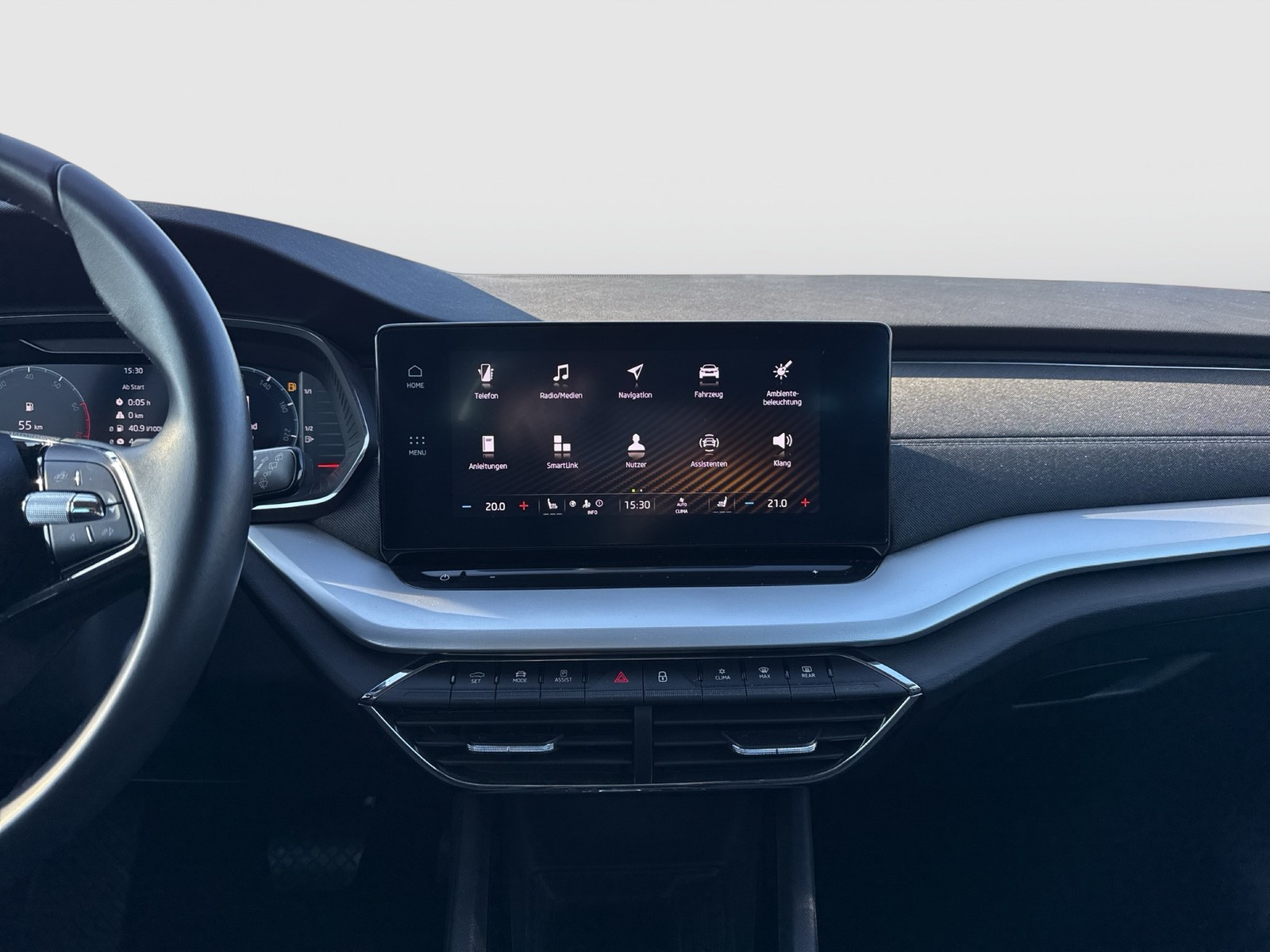 Skoda Octavia Combi 1.5 e-TEC STYLE AHK CARPLAY SITZHEIZUNG