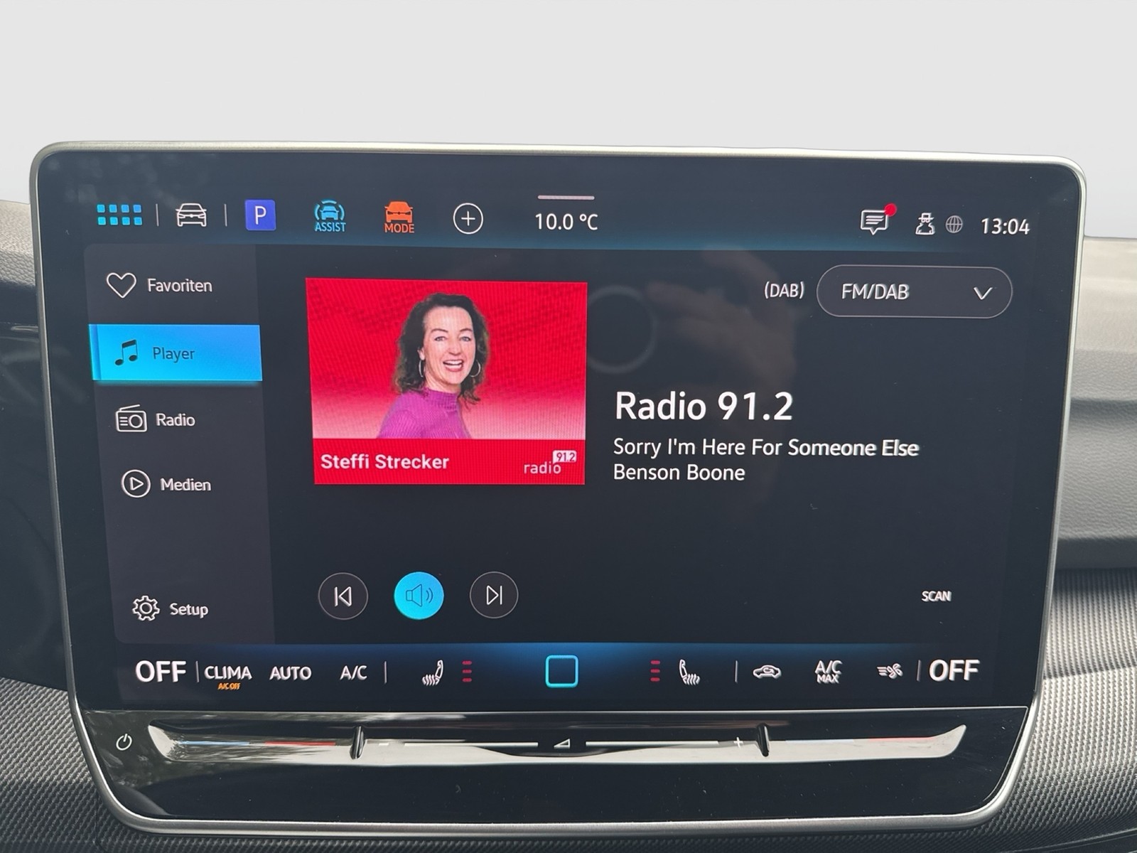 Volkswagen Golf VIII 1.5 R-LINE CAM ACC LM17 CARPLAY DAB+