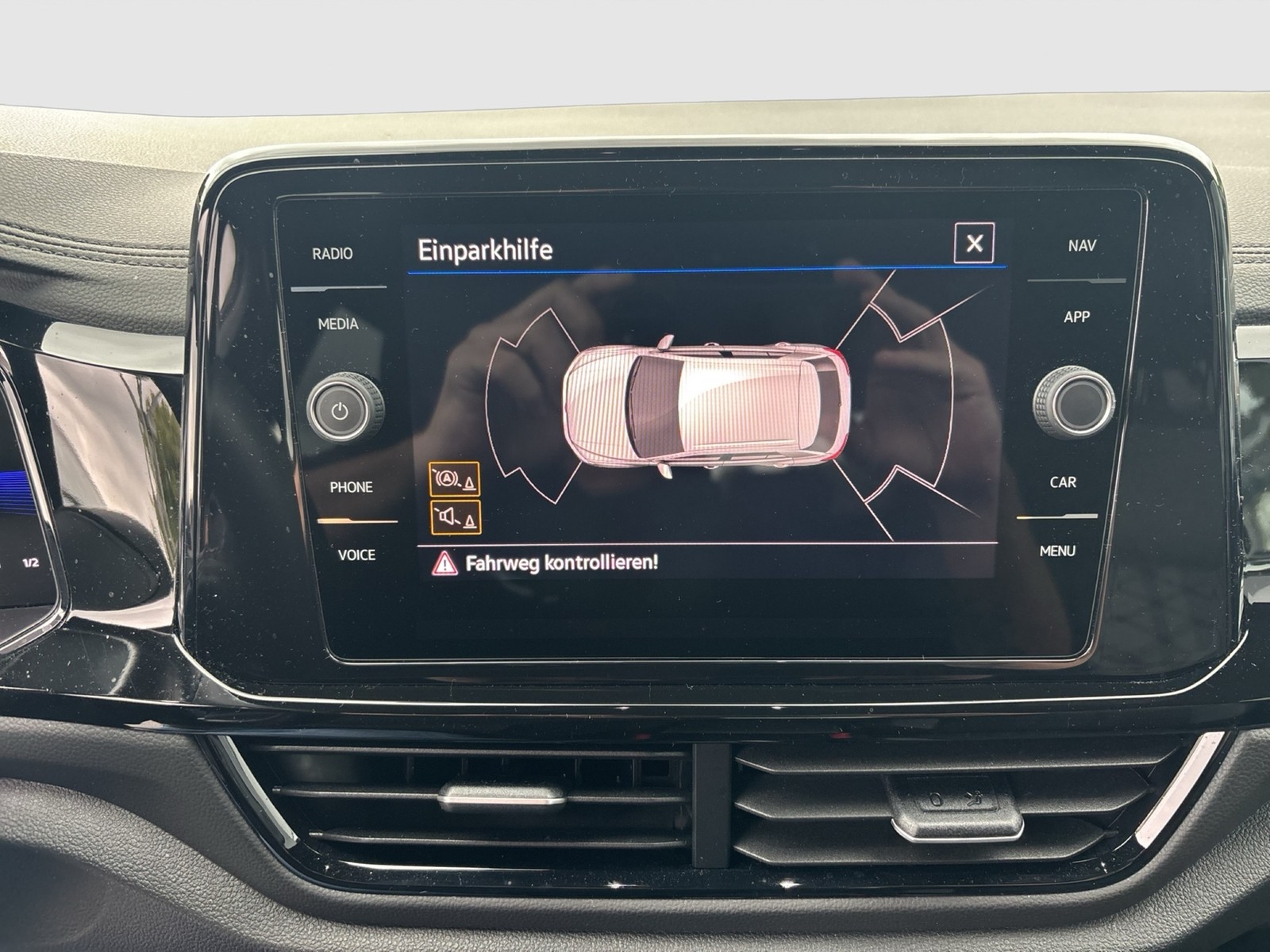 Volkswagen T-Roc 1.5 R-LINE BLACKSTYLE ALU18 MATRIX NAVI eKLAPPE