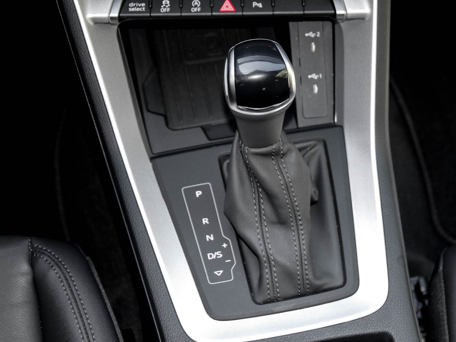 Audi Q3 35 S LINE NAVI+ CAM ACC SITZHEIZUNG