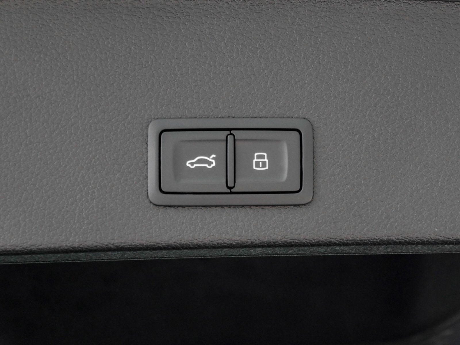Audi Q2 30 S LINE BLACKPAK NAVI+ AHK VIRTUAL COCKPIT