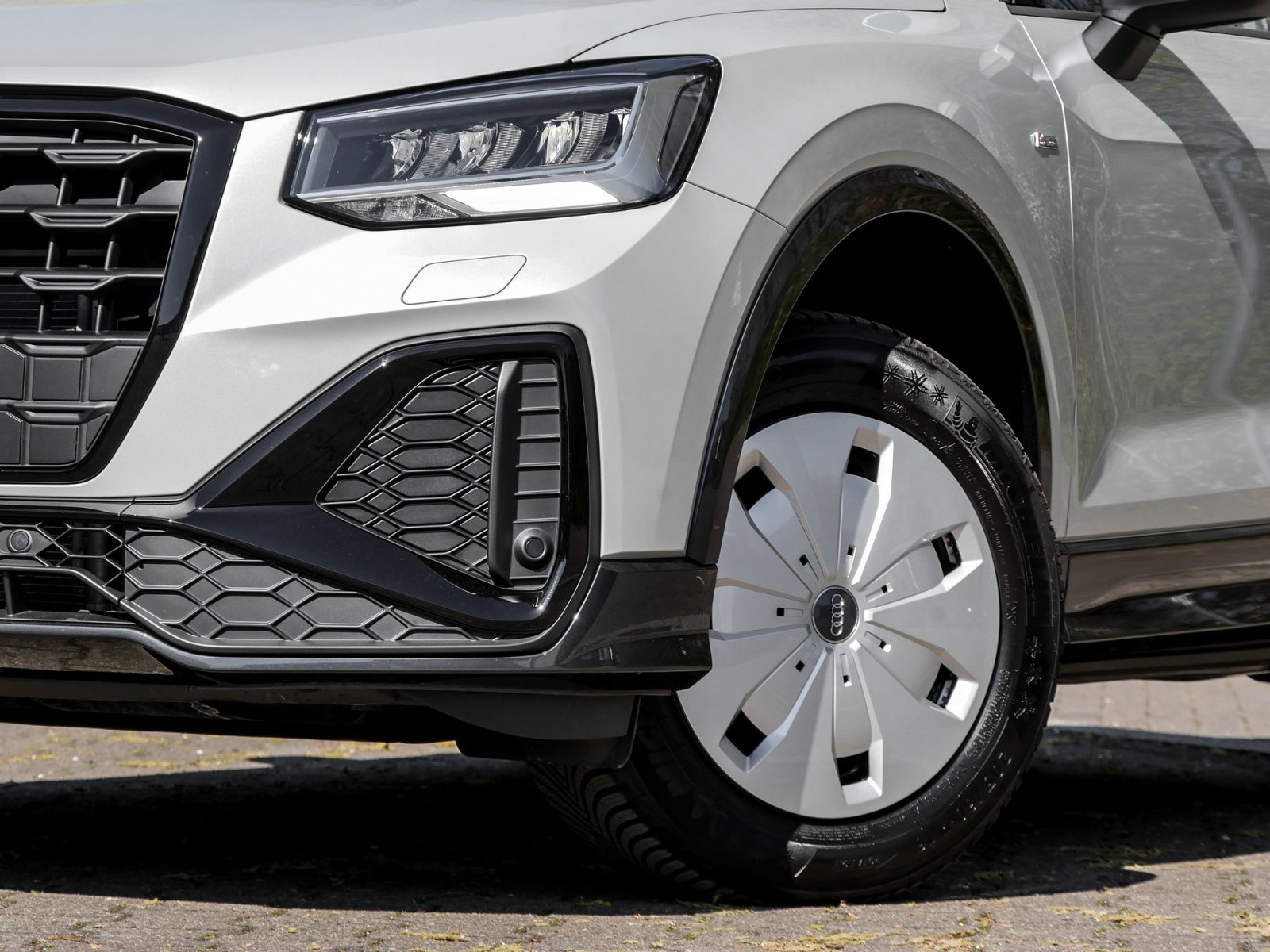 Audi Q2 30 S LINE BLACKPAK NAVI+ AHK VIRTUAL COCKPIT