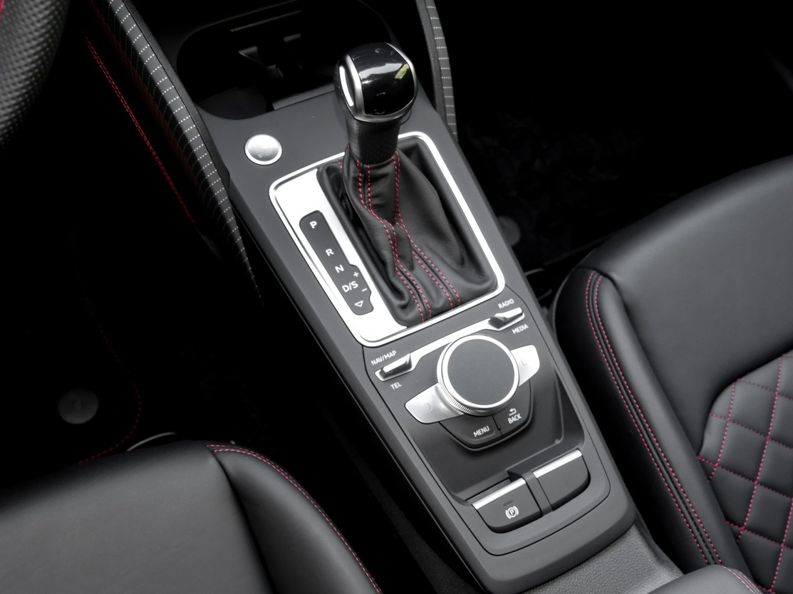 Audi Q2 30 S LINE BLACKPAK NAVI+ AHK VIRTUAL COCKPIT