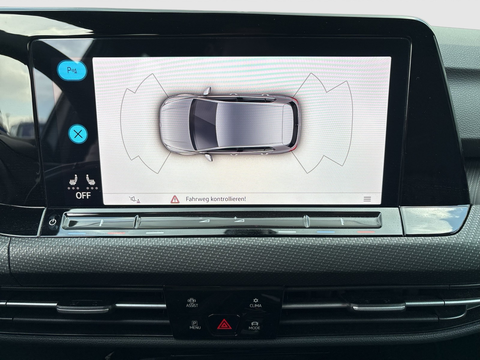 Volkswagen Golf VIII 1.5 eTSI R-LINE HARMAN KARDON ACC NAVI