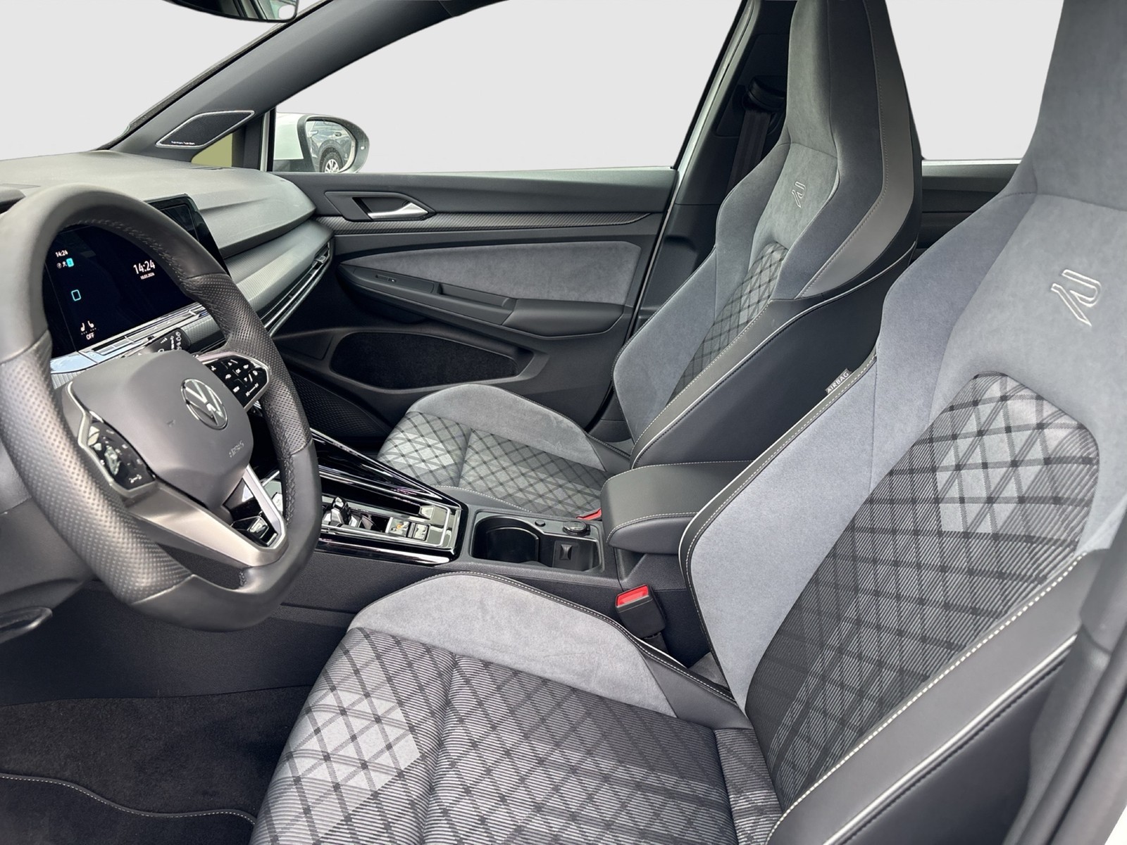 Volkswagen Golf VIII 1.5 eTSI R-LINE HARMAN KARDON ACC NAVI