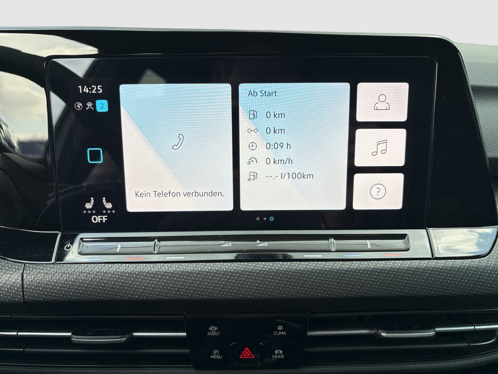 Volkswagen Golf VIII 1.5 eTSI R-LINE HARMAN KARDON ACC NAVI