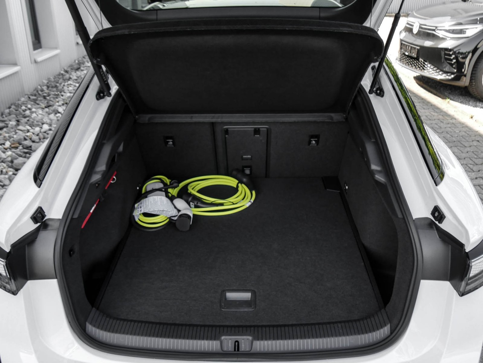 Volkswagen ID.7 GTX 4X4 WÄRMEPUMPE AHK 360CAM ACC LM20 NAVI