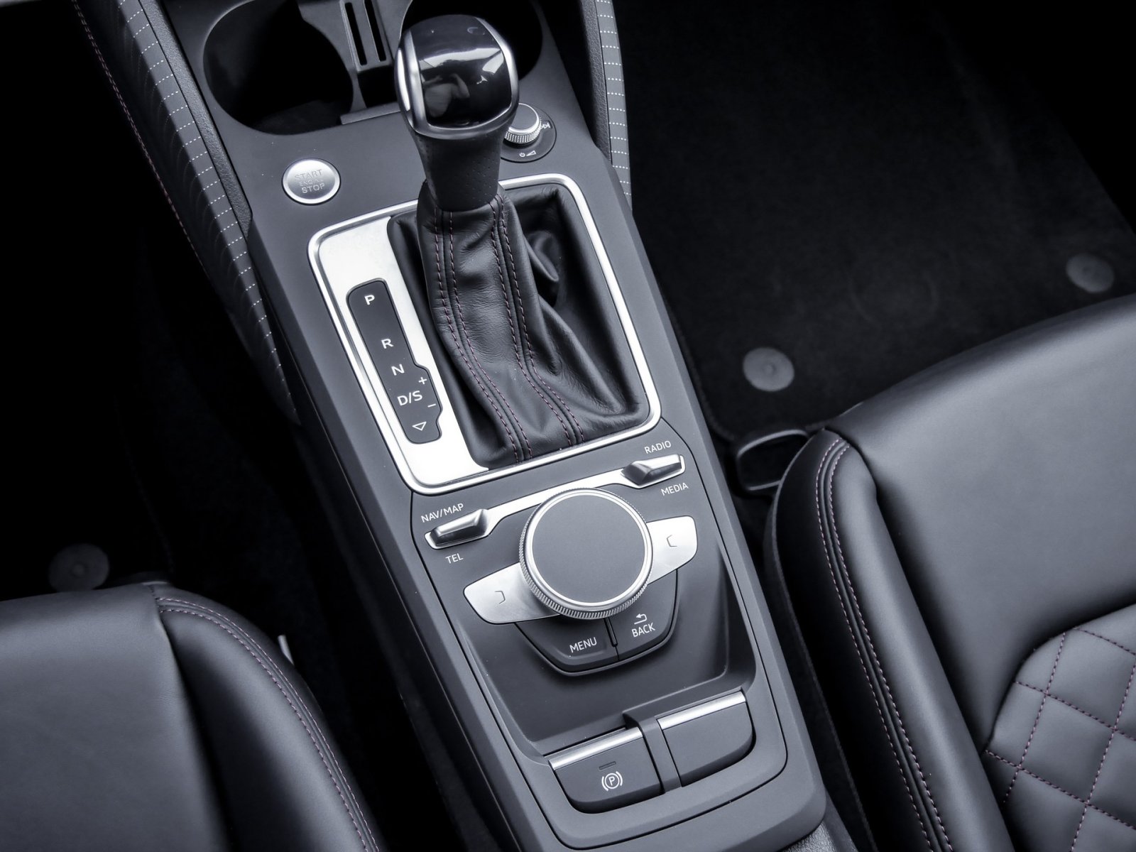 Audi Q2 30 S LINE BLACKPAK NAVI+ AHK VIRTUAL COCKPIT