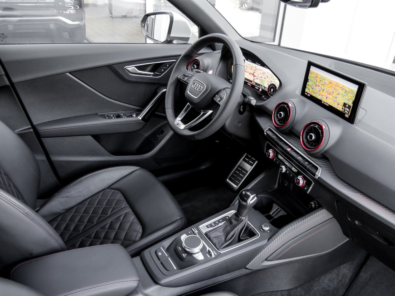 Audi Q2 30 S LINE BLACKPAK NAVI+ AHK VIRTUAL COCKPIT