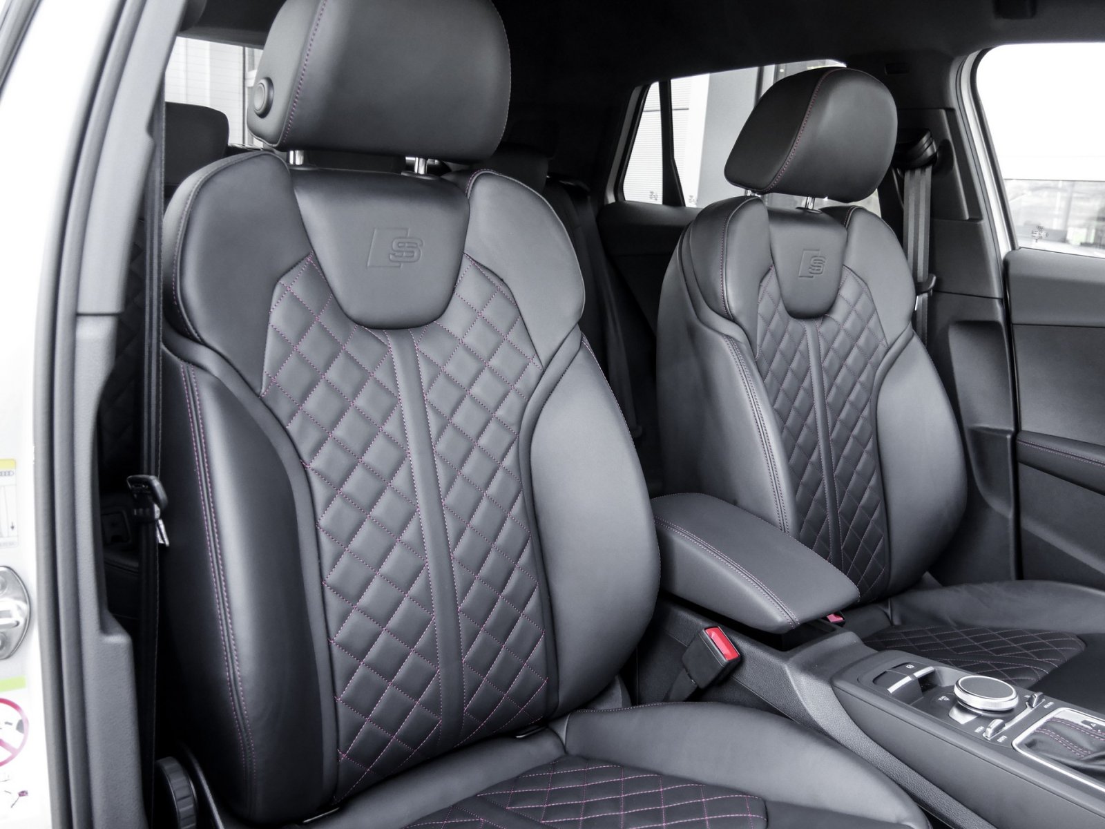 Audi Q2 30 S LINE BLACKPAK NAVI+ AHK VIRTUAL COCKPIT