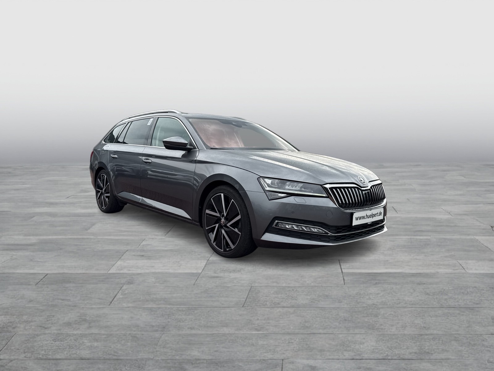 Skoda Superb Combi 2.0 PREMIUM EDITION 4X4 LEDER AHK