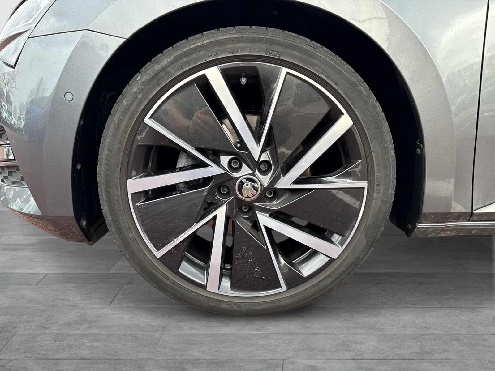 Skoda Superb Combi 2.0 PREMIUM EDITION 4X4 LEDER AHK