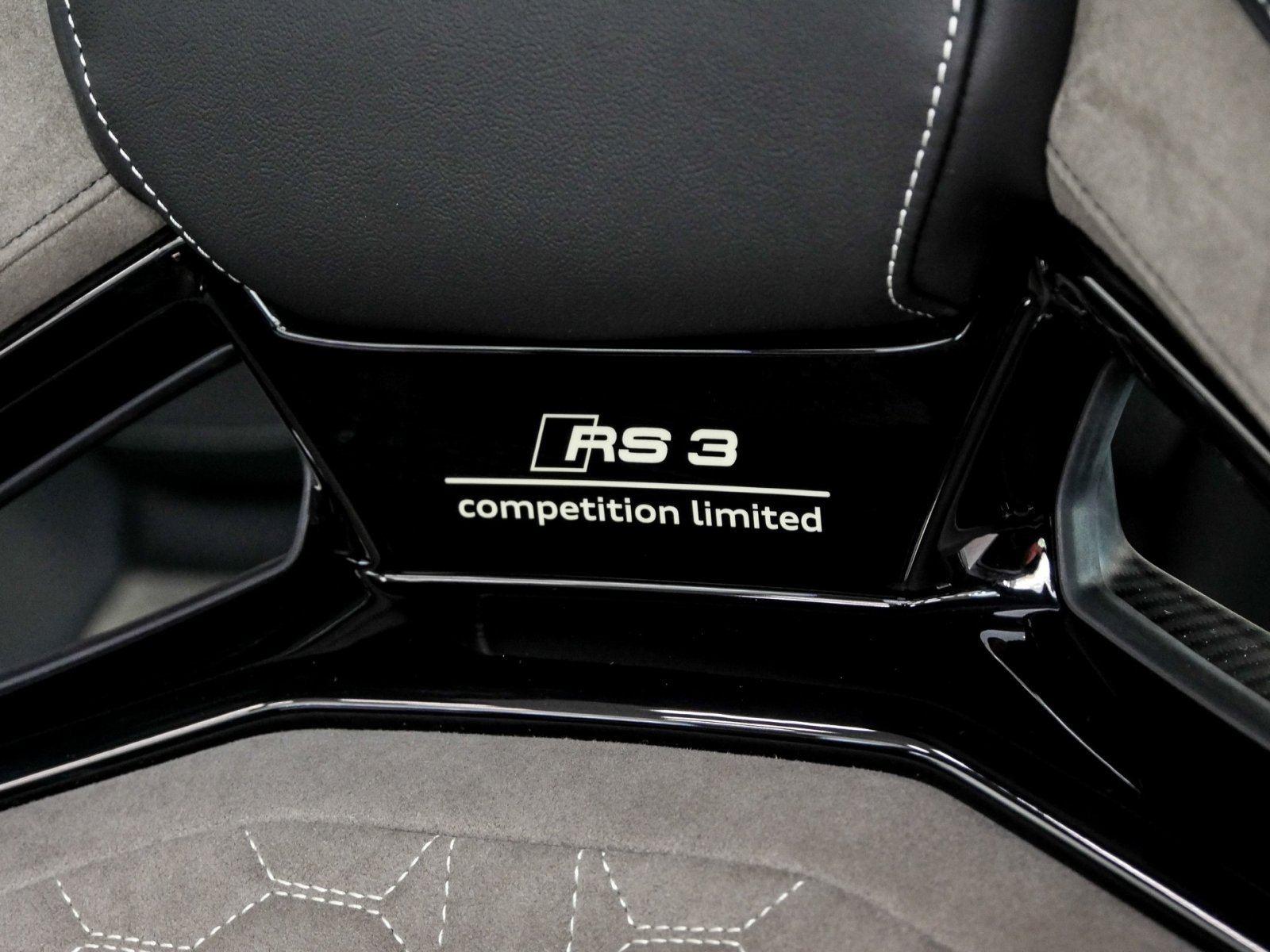 Audi RS3 Limousine RS3 COMPETITION LIMITED - 002/750