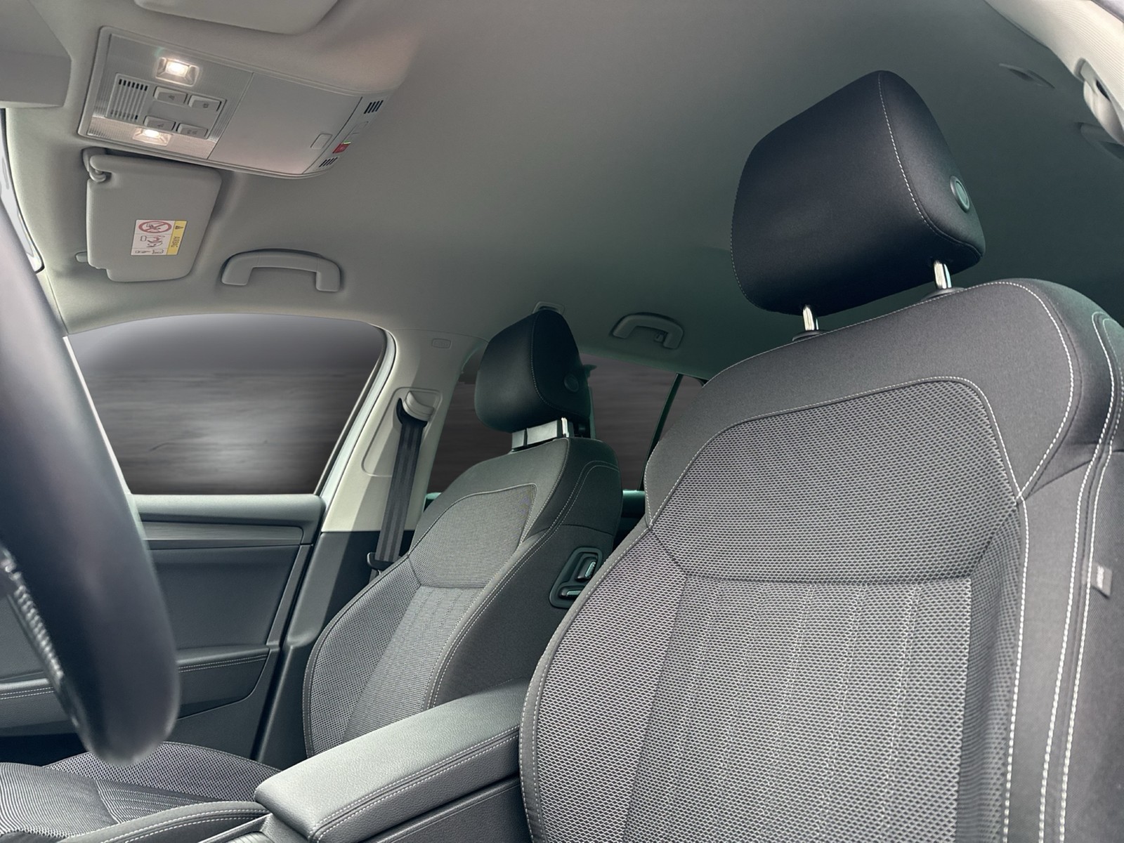 Skoda Superb Combi 2.0 STYLE STANDHZ. AHK eSITZE MATRIX