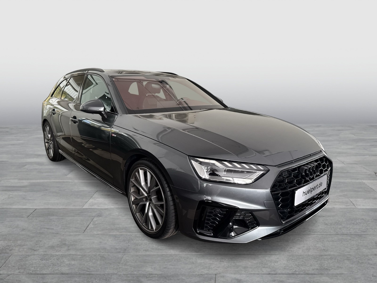 Audi A4 Avant 40 S LINE competition BLACKPAK ALU19 eKLAPPE
