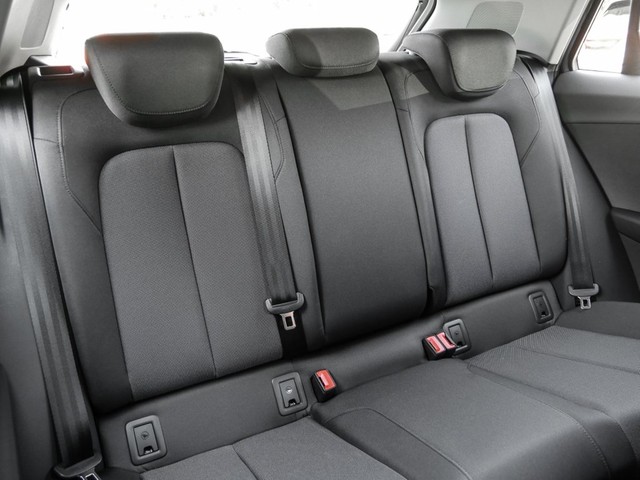 Audi Q2 30 S LINE CAM E-KLAPPE NAVI+ LM17 SITZHEIZUNG