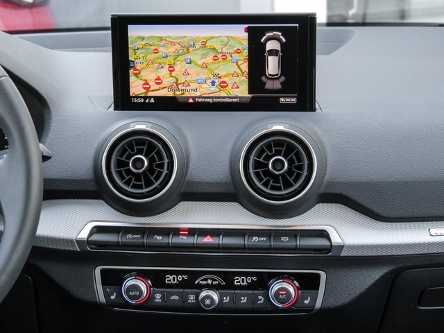 Audi Q2 30 S LINE CAM E-KLAPPE NAVI+ LM17 SITZHEIZUNG