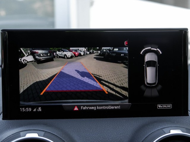 Audi Q2 30 S LINE CAM E-KLAPPE NAVI+ LM17 SITZHEIZUNG