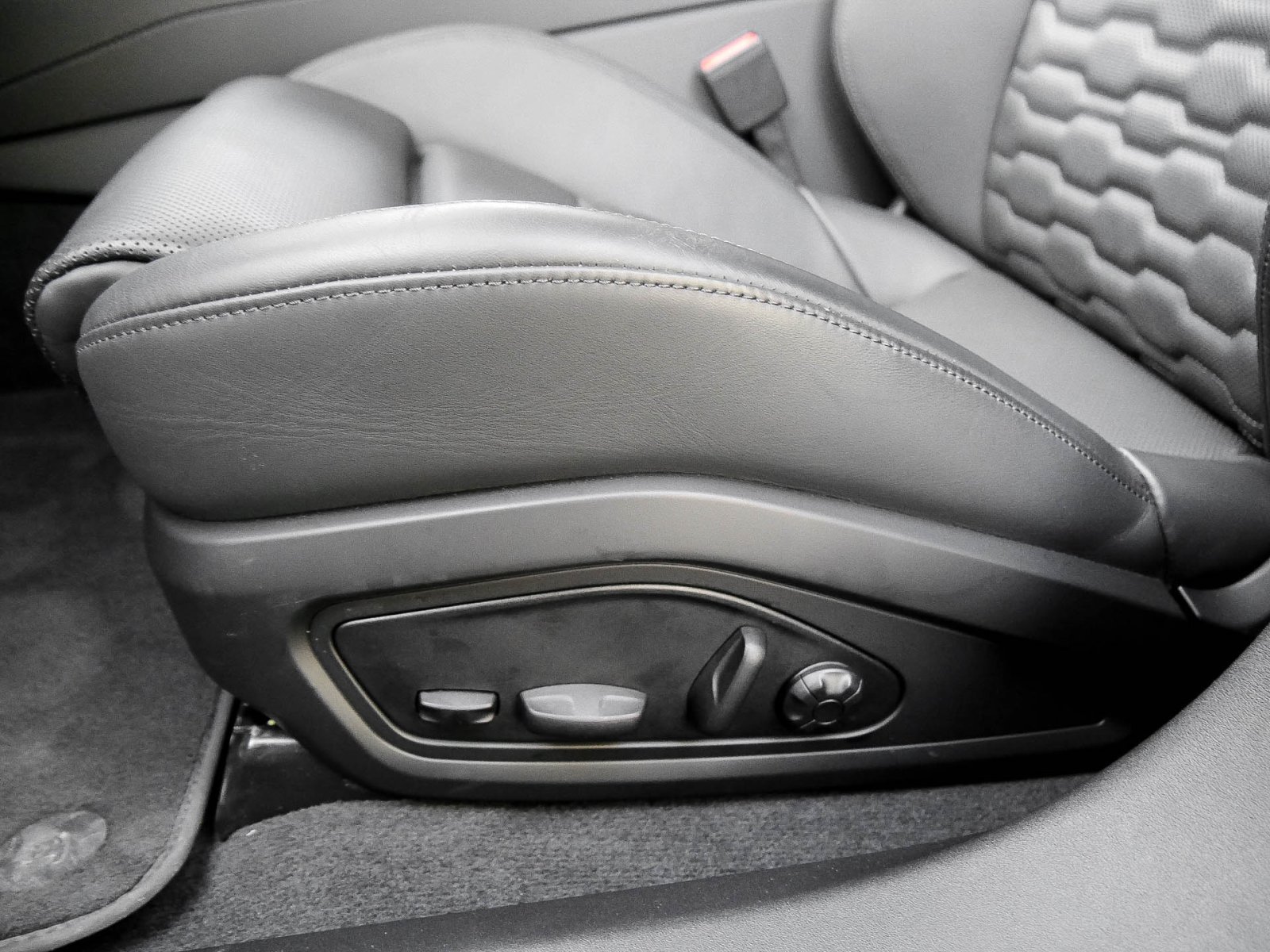 Audi e-tron GT quattro BLACKPAK B&O PANO LM21 HEADUP