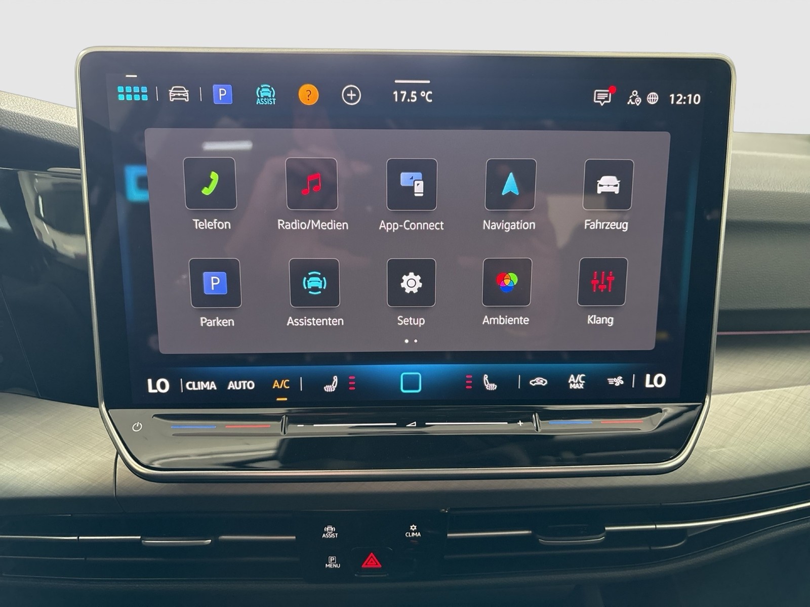 Volkswagen Golf VIII 1.5 eTSI LIFE CAM ACC HEAD-UP NAVI ALU