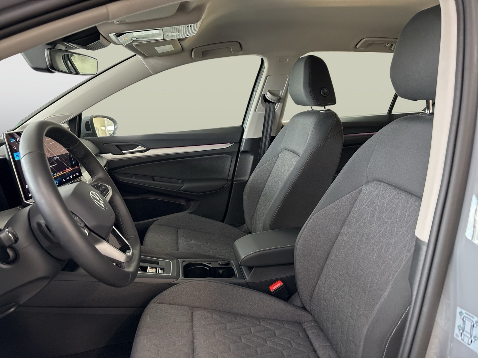 Volkswagen Golf VIII 1.5 eTSI LIFE CAM ACC HEAD-UP NAVI ALU