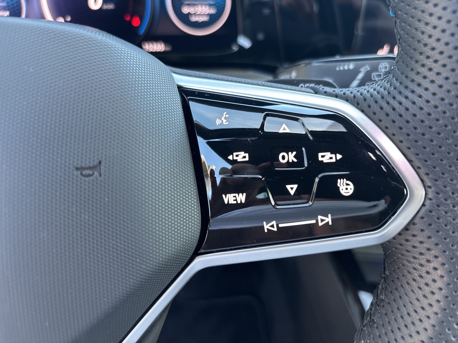 Volkswagen Golf VIII 2.0 GTD LM18 LED+ CARPLAY SITZHEIZUNG