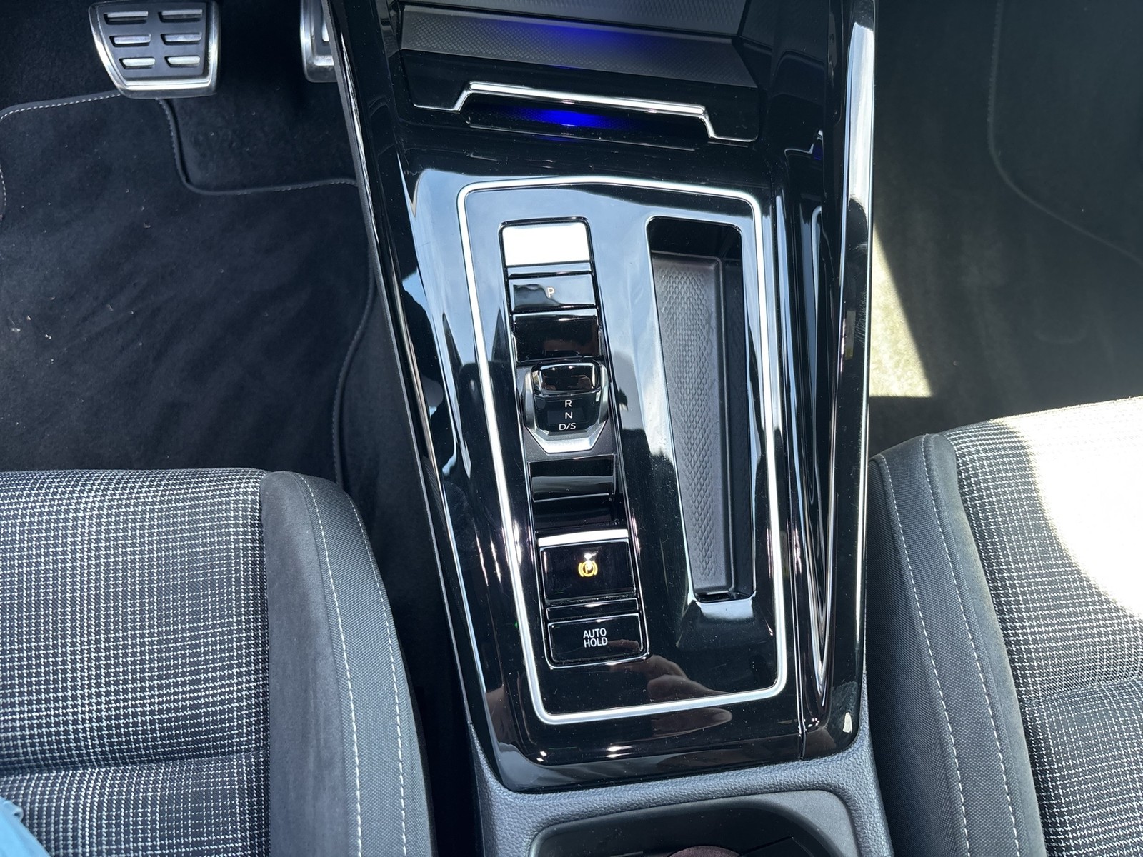 Volkswagen Golf VIII 2.0 GTD LM18 LED+ CARPLAY SITZHEIZUNG