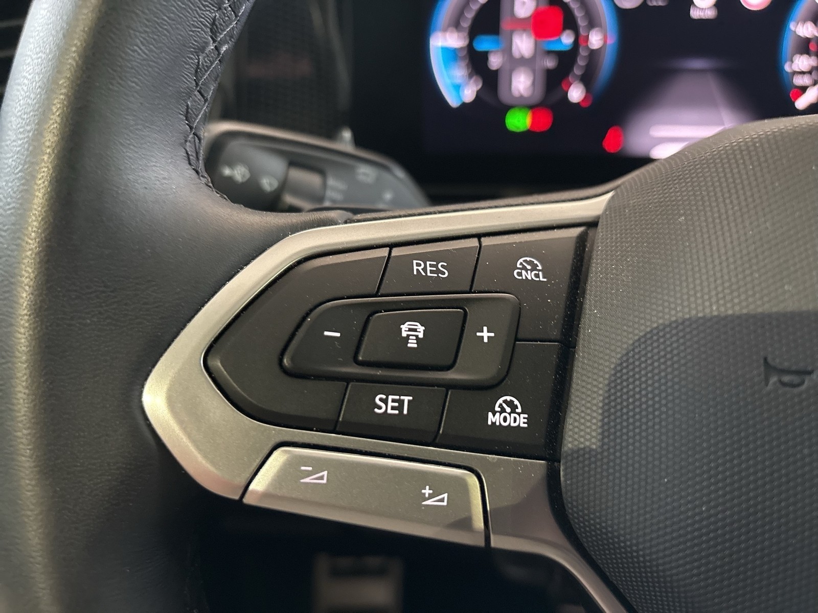 Volkswagen Tiguan 2.0 GOAL 4X4 AHK 360°CAM ACC NAVI CARPLAY