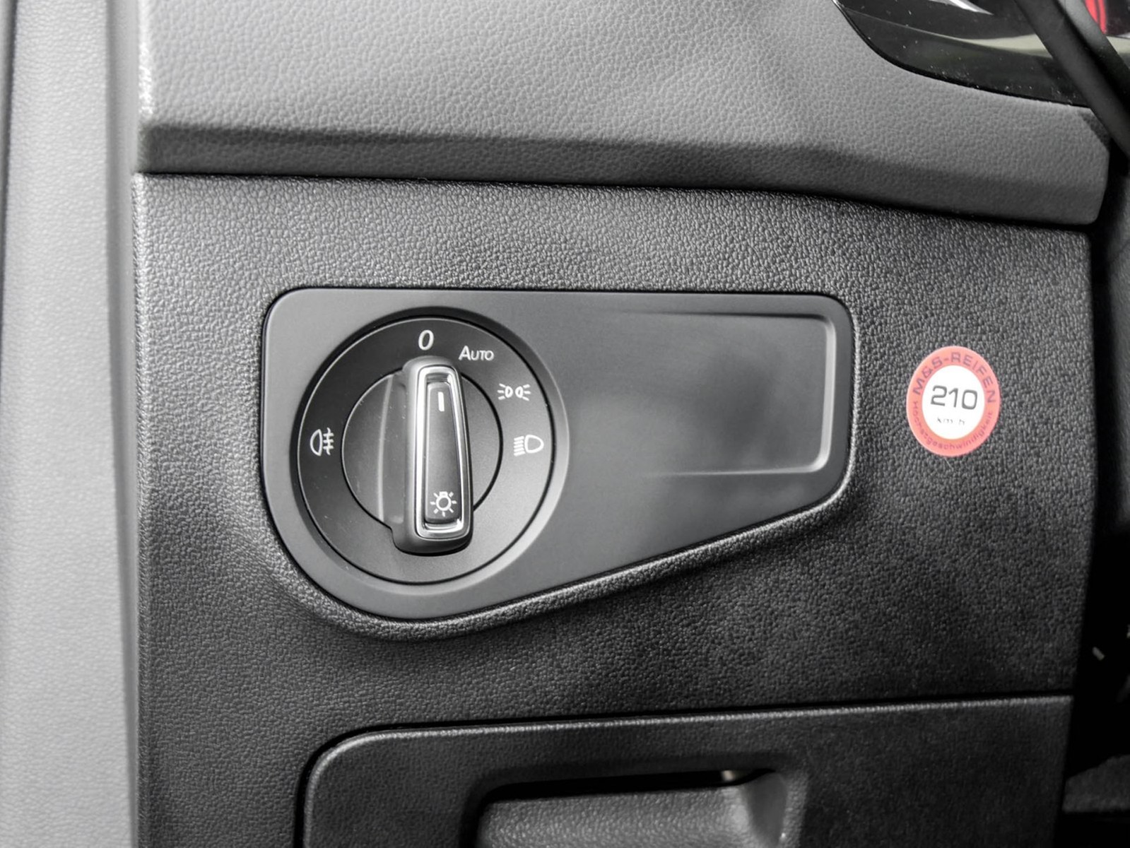Volkswagen Tiguan 2.0 MOVE STANDHZ. PANO AHK CAM ACC LM17