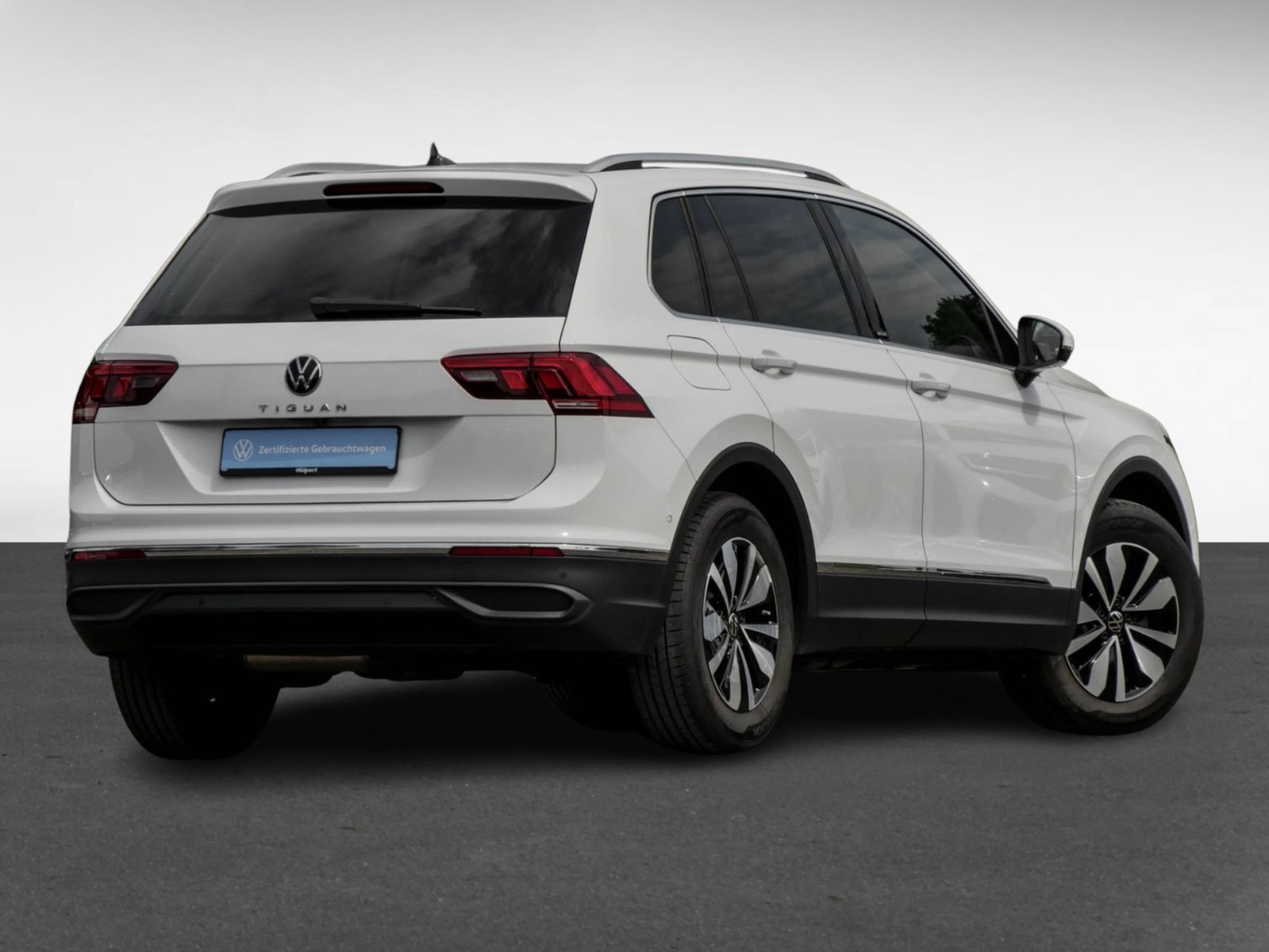 Volkswagen Tiguan 2.0 MOVE STANDHZ. PANO AHK CAM ACC LM17