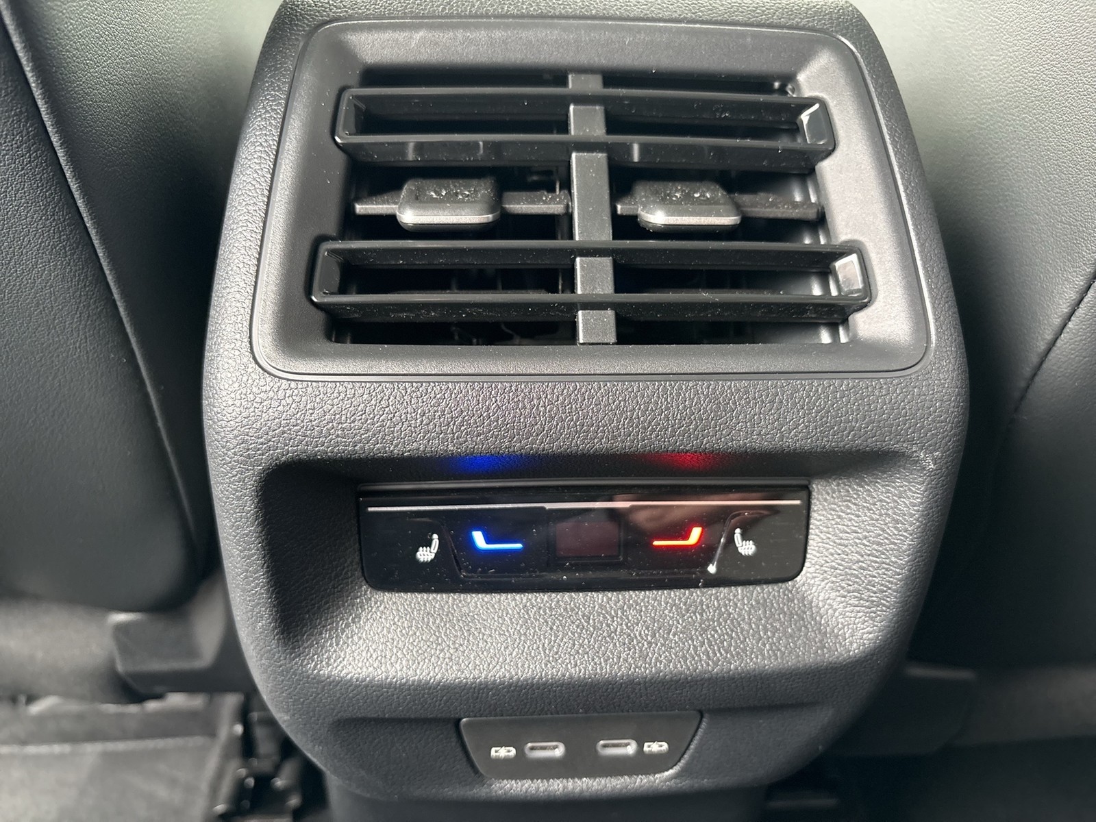 Volkswagen Tiguan 1.5 HYBRID ELEGANCE AHK 360°CAM ACC LM18