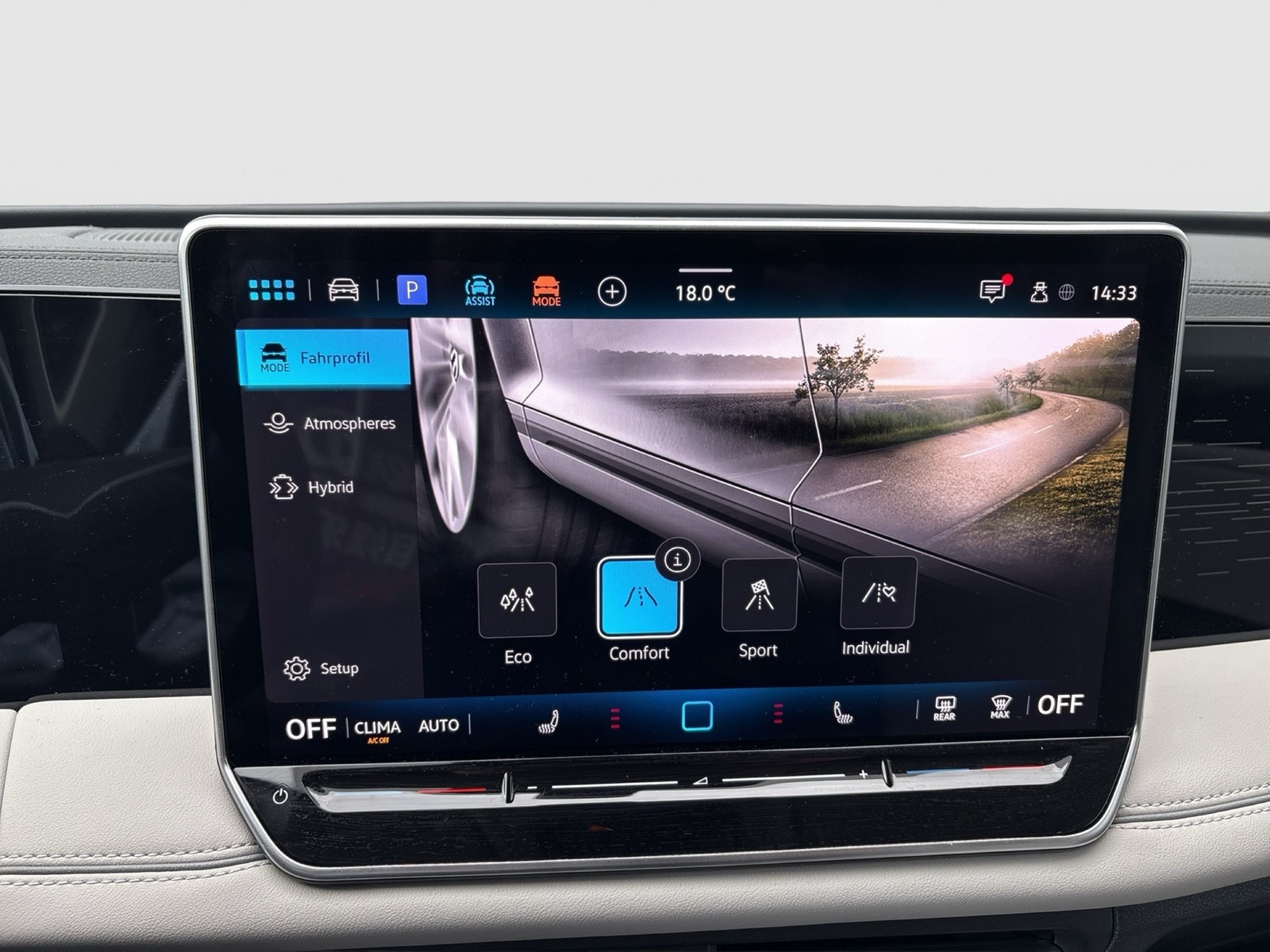 Volkswagen Tiguan 1.5 HYBRID ELEGANCE AHK 360°CAM ACC LM18