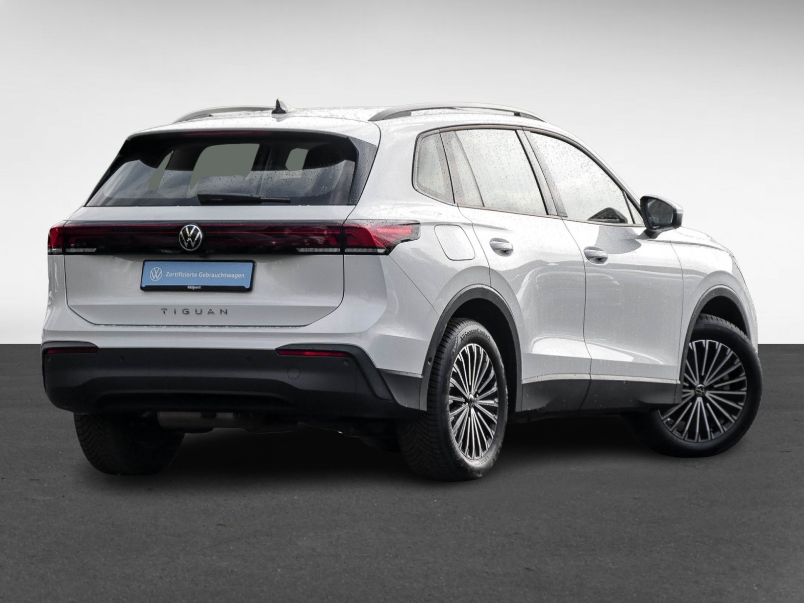 Volkswagen Tiguan 2.0 Life AHK NAVI ALU KAMERA SITZHEIZ
