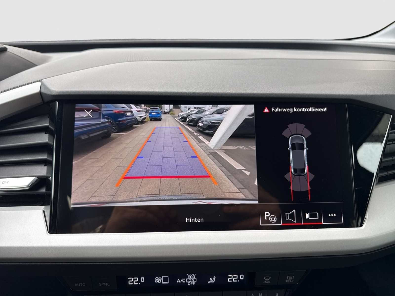 Audi Q4 e-tron Sportback 35 KAMERA ACC ALU19 eKLAPPE NAVI+