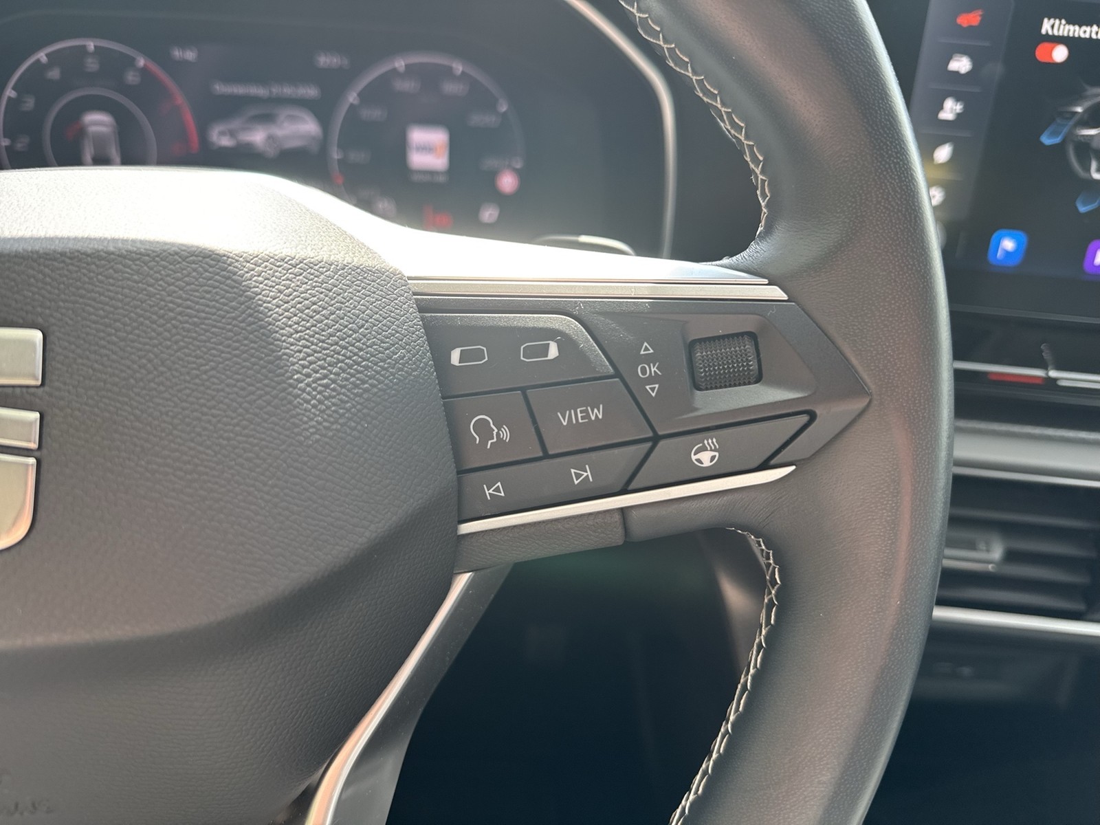 Seat Leon ST 1.5 eTSI STYLE STANDHZ. CAM ACC NAVI