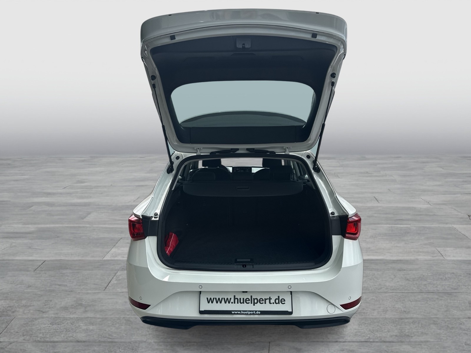 Seat Leon ST 1.5 eTSI STYLE STANDHZ. CAM ACC NAVI