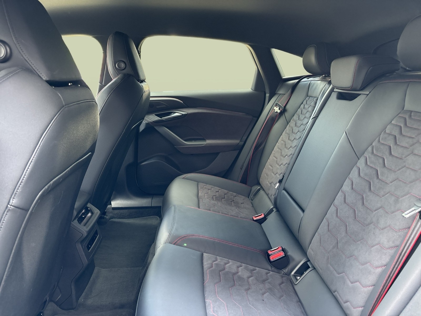 Audi S6 e-tron Sportback quattro B&O AHK 360°CAM LM21