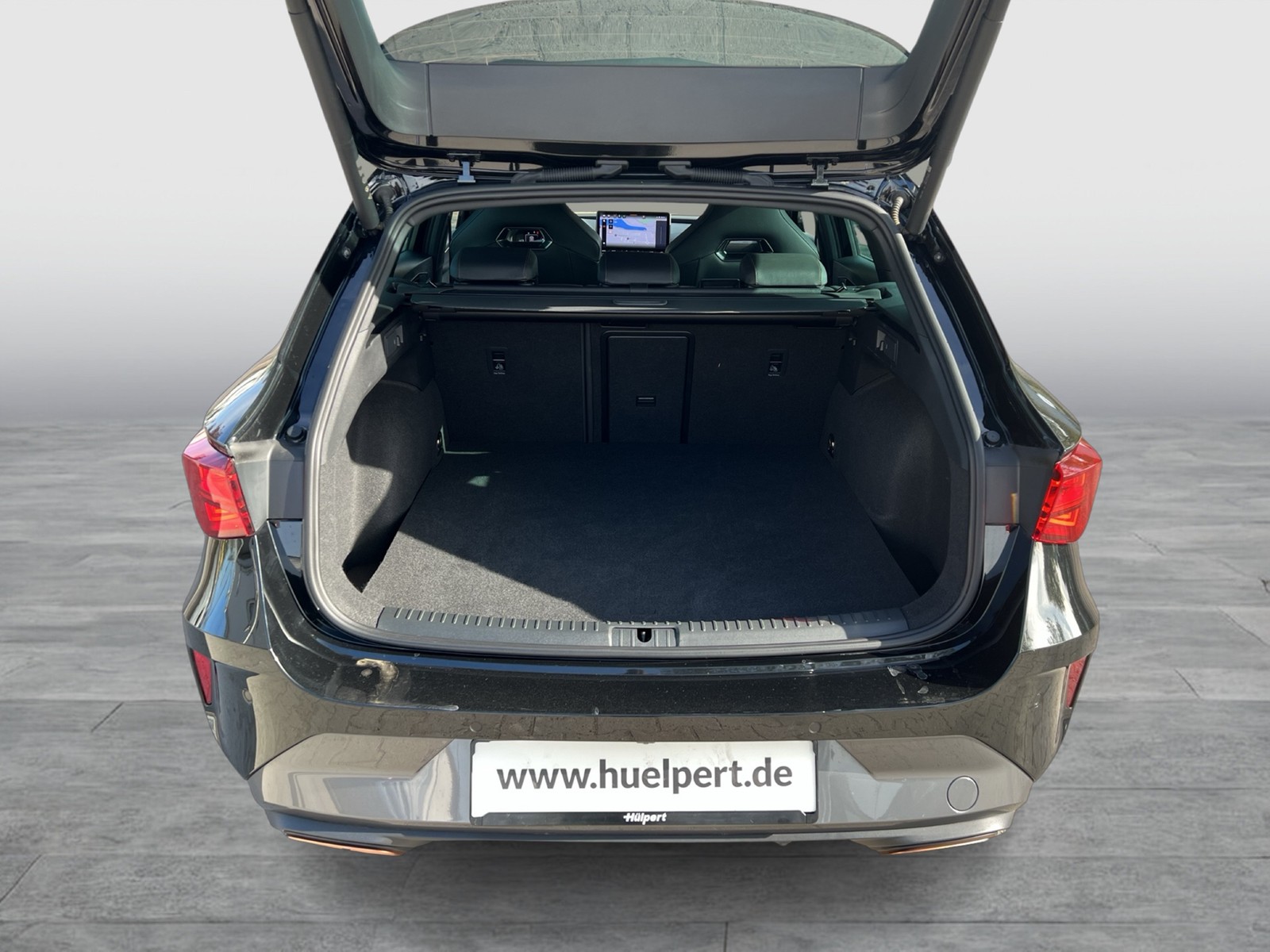 Cupra Leon ST 1.5 HYBRID AHK CAM ACC LM18 EKLAPPE NAVI