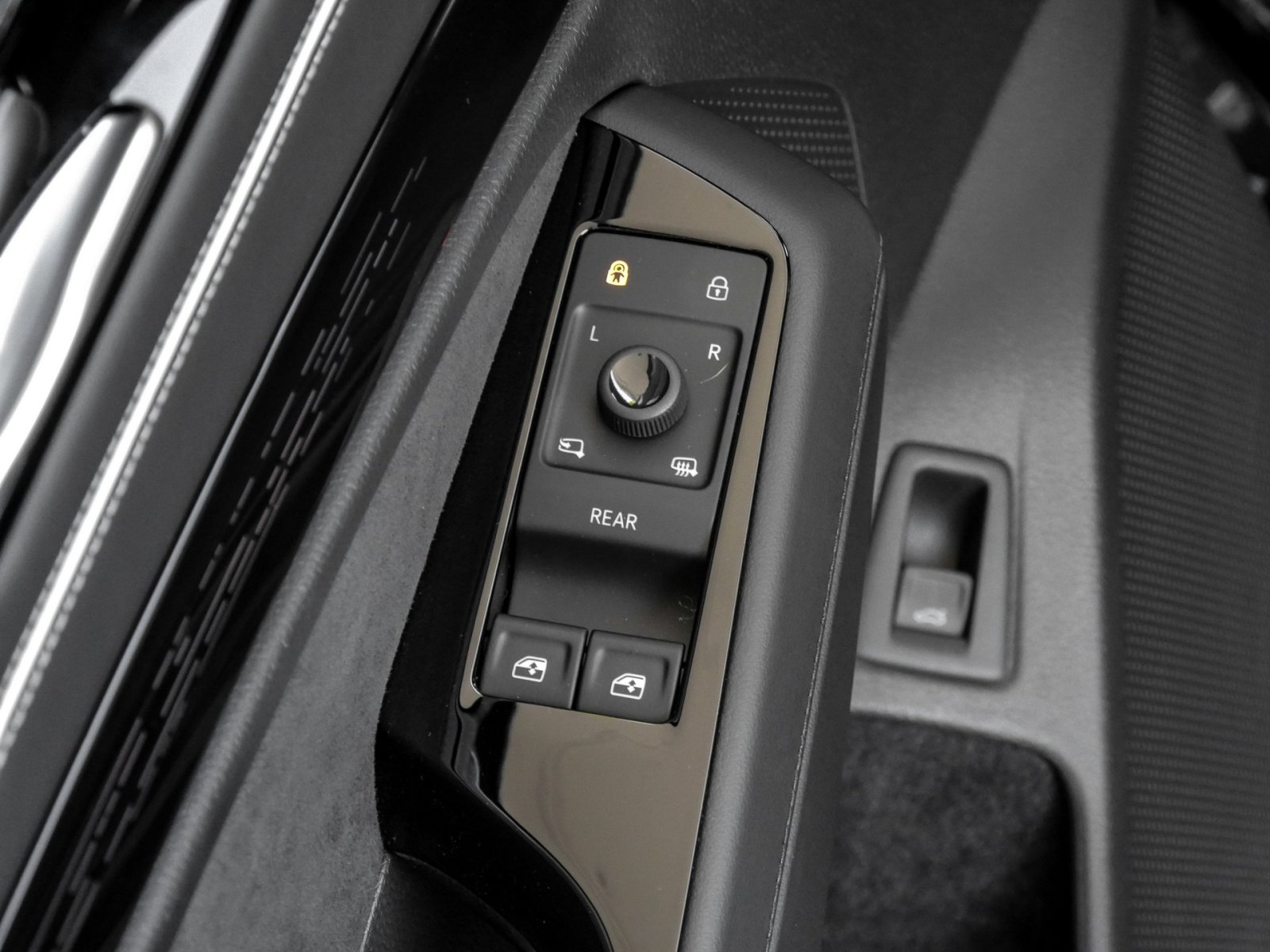 Volkswagen ID.7 PRO WÄRMEPUMPE AHK 360°CAM ACC LM20 EKLAPPE