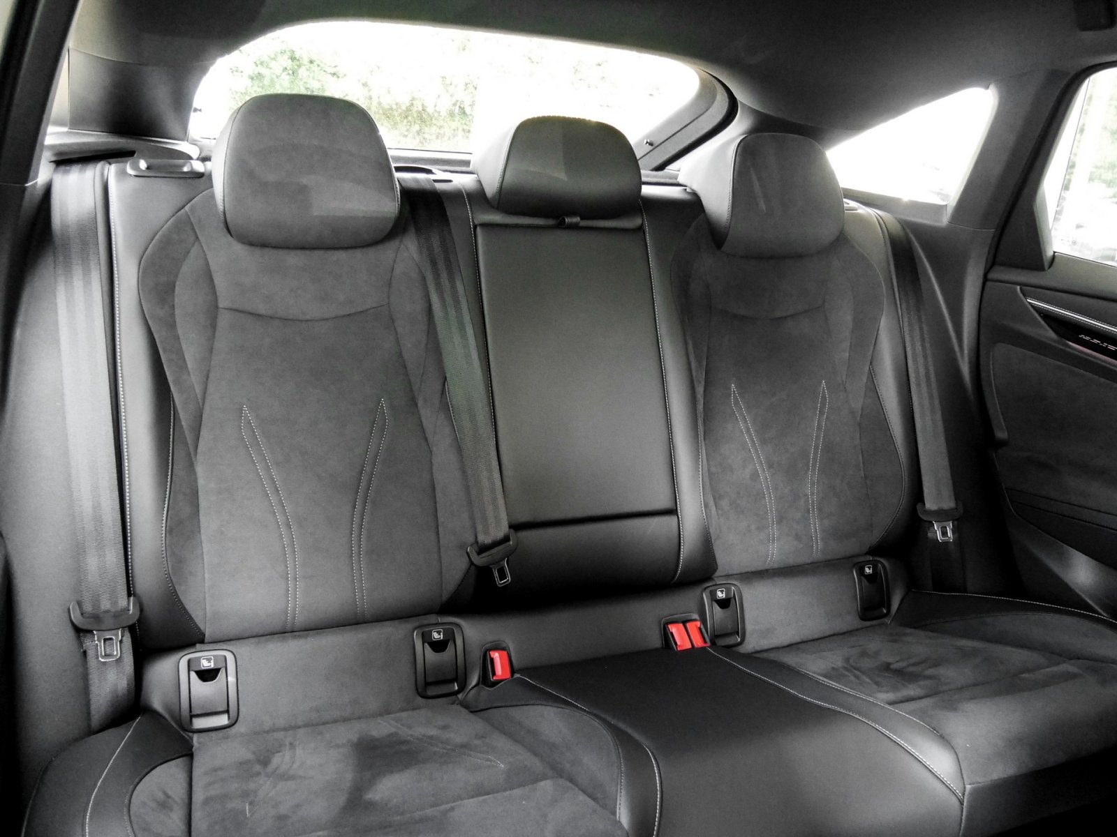 Volkswagen ID.7 PRO WÄRMEPUMPE AHK 360°CAM ACC LM20 EKLAPPE
