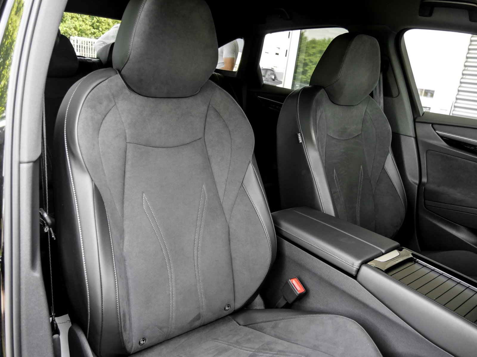 Volkswagen ID.7 PRO WÄRMEPUMPE AHK 360°CAM ACC LM20 EKLAPPE