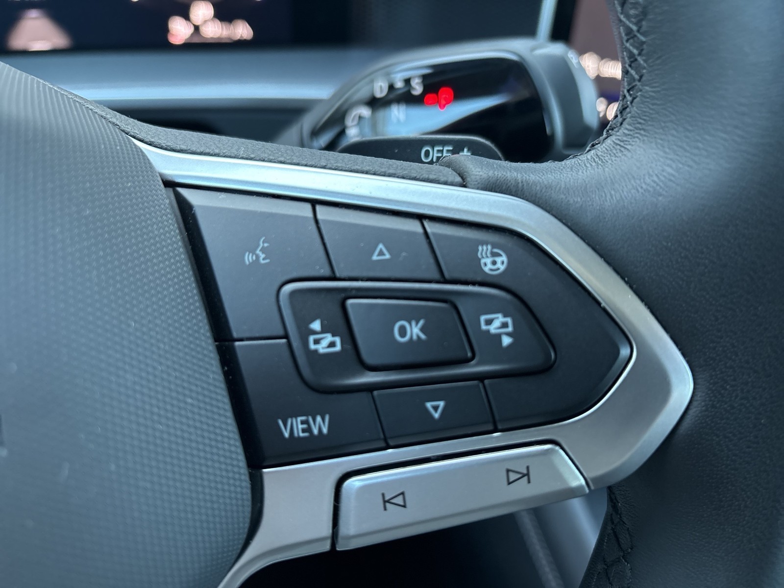 Volkswagen Tayron 1.5 HYBRID LIFE AHK CAM ACC CARPLAY