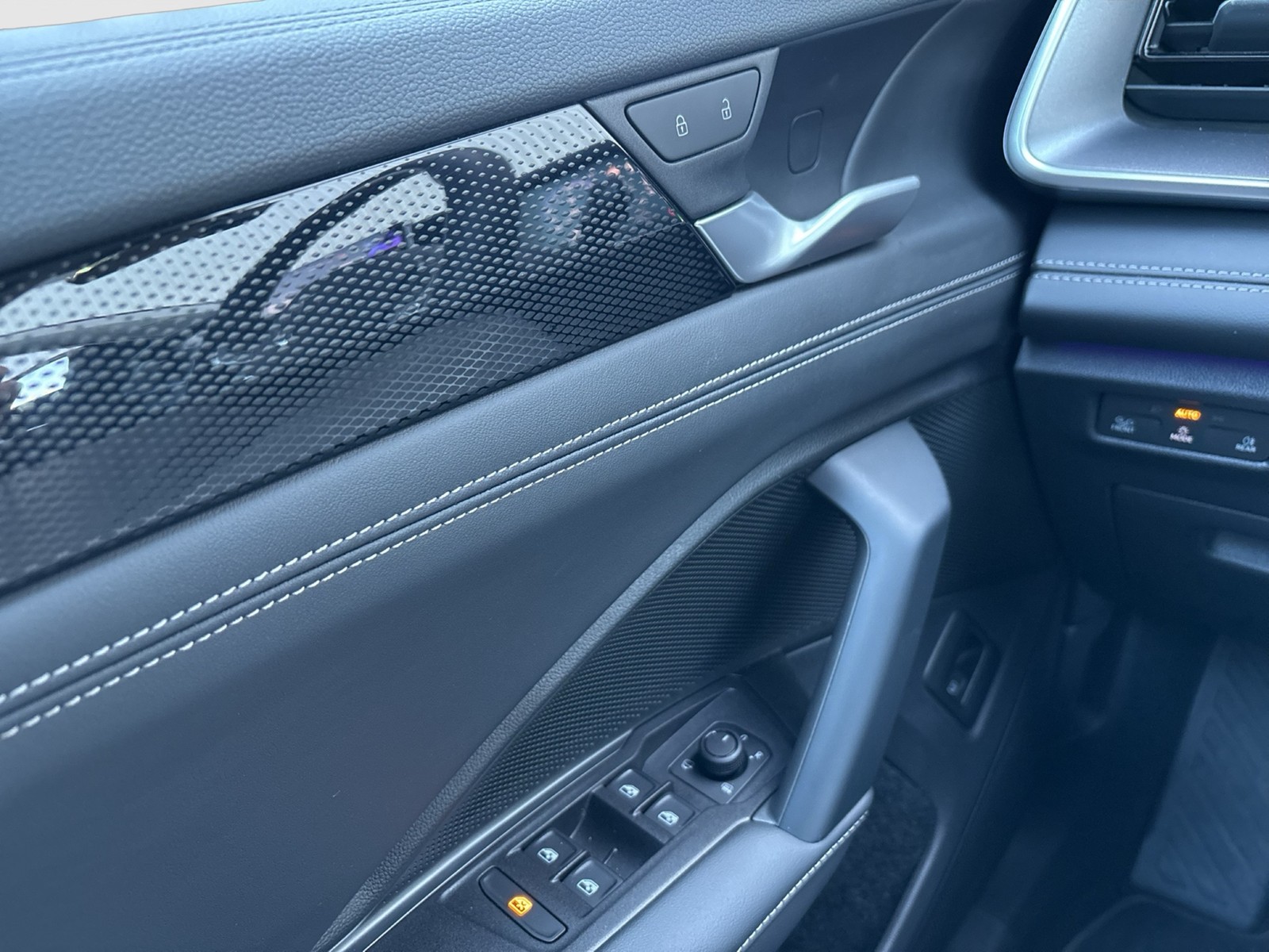 Volkswagen Tayron 1.5 HYBRID LIFE AHK CAM ACC CARPLAY