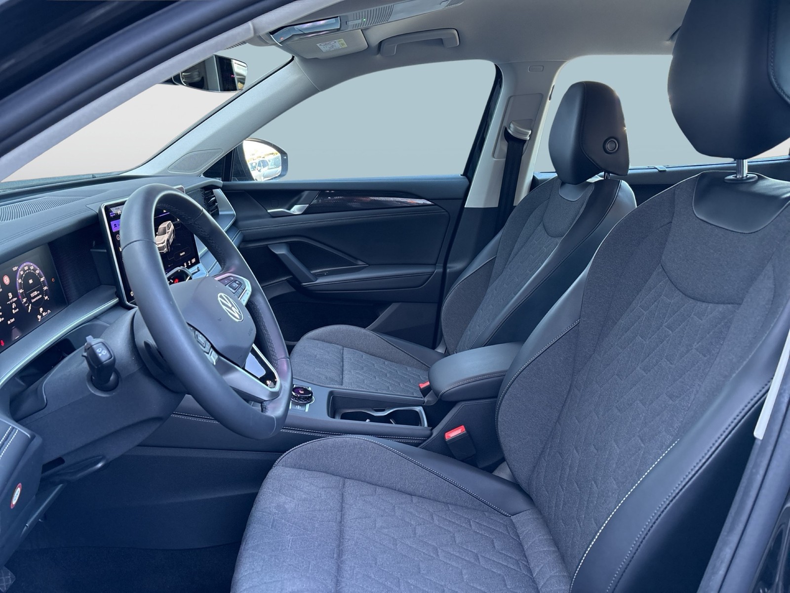 Volkswagen Tayron 1.5 HYBRID LIFE AHK CAM ACC CARPLAY