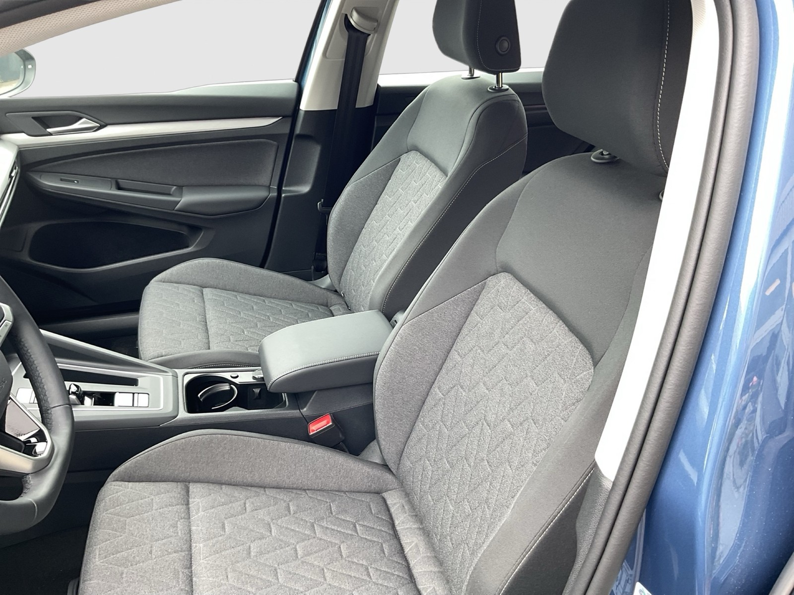 Volkswagen Golf Variant VIII 1.5 eTSI LIFE ACC CARPLAY ALU
