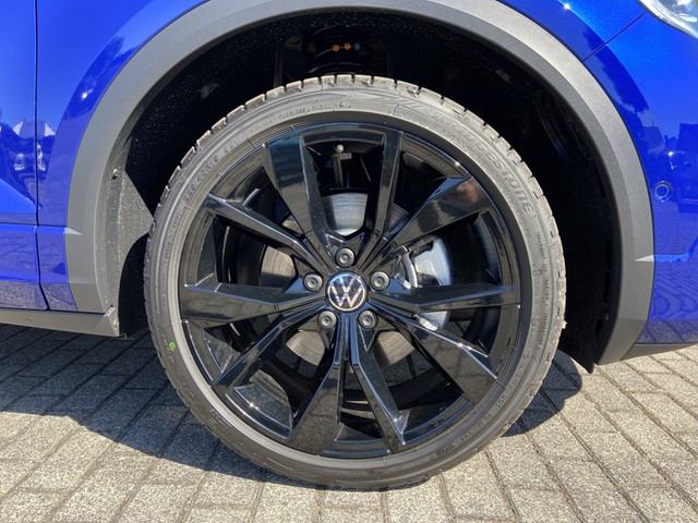 Volkswagen T-Roc 1.5 R-LINE BLACK STYLE PANO AHK CAM LM19