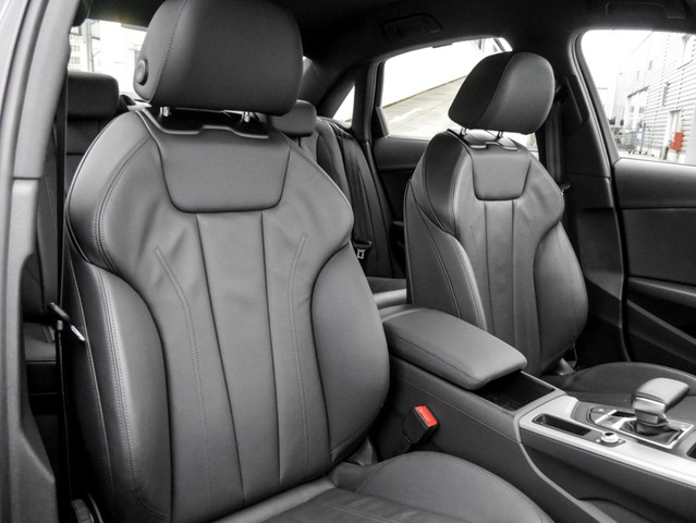 Audi A4 40 quattro S LINE BLACKPAK CAM LM18 NAVI+