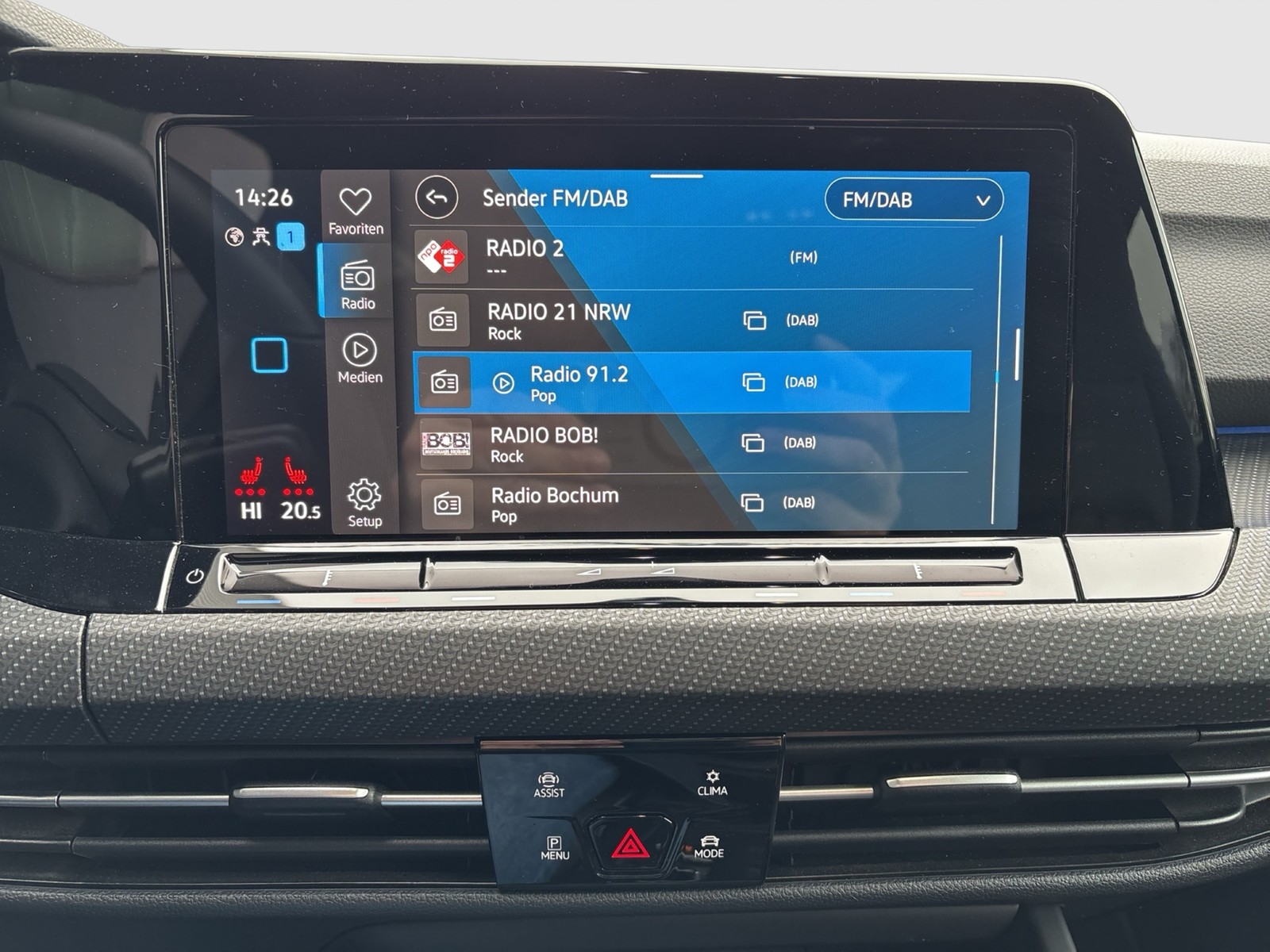 Volkswagen Golf 2.0 R-LINE BLACKSTYLE STANDH ACC NAVI ALU18